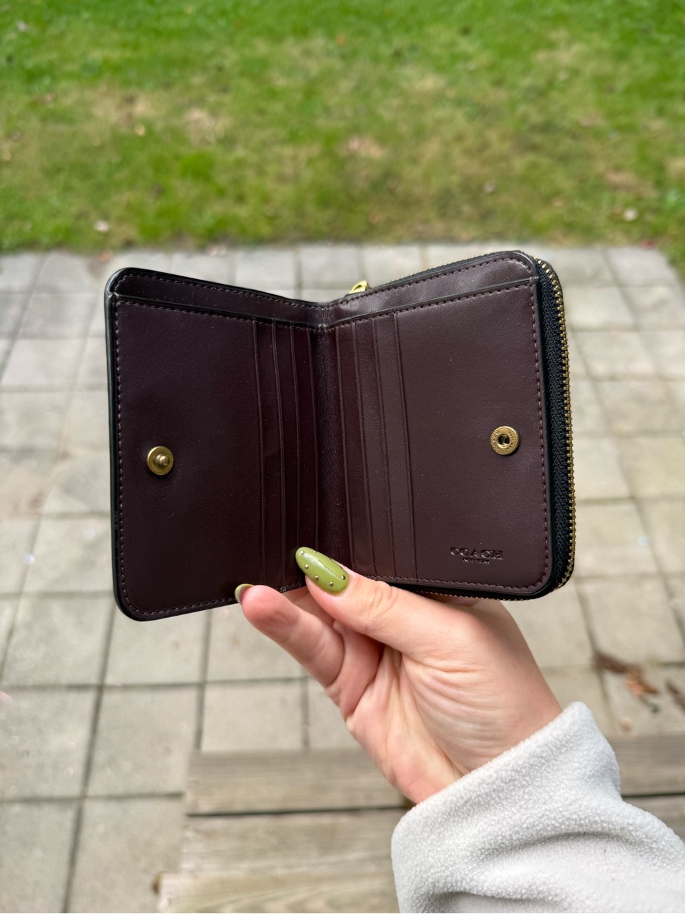 Coach Black Pebbled Leather Zip Card Wallet with Gold Logo - Picture 2 of 4